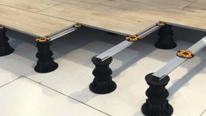 Pedestal Rail System for porcelain tiles