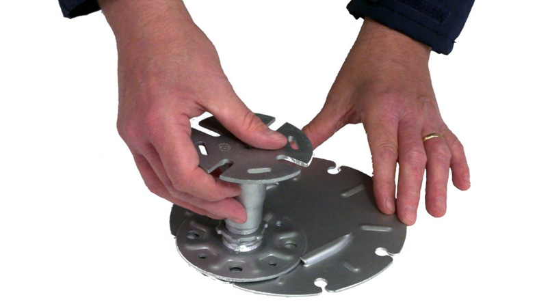 connecting-metal-pedestal-to-spreader-plate-scaled