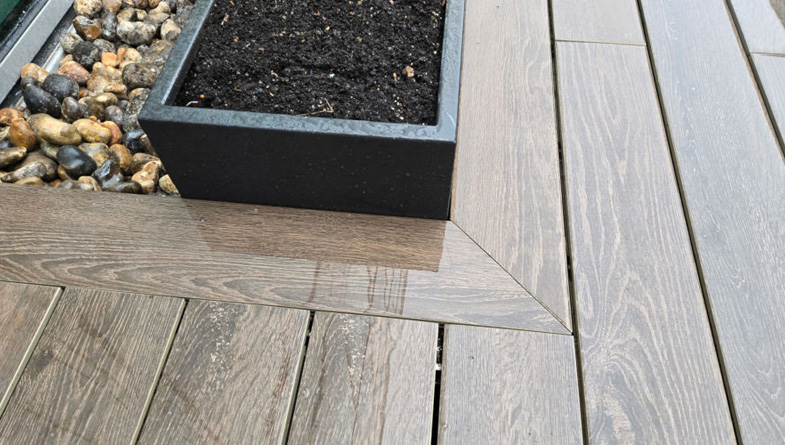 Exadeck-Ceramic-Decking-Corner-Detaill